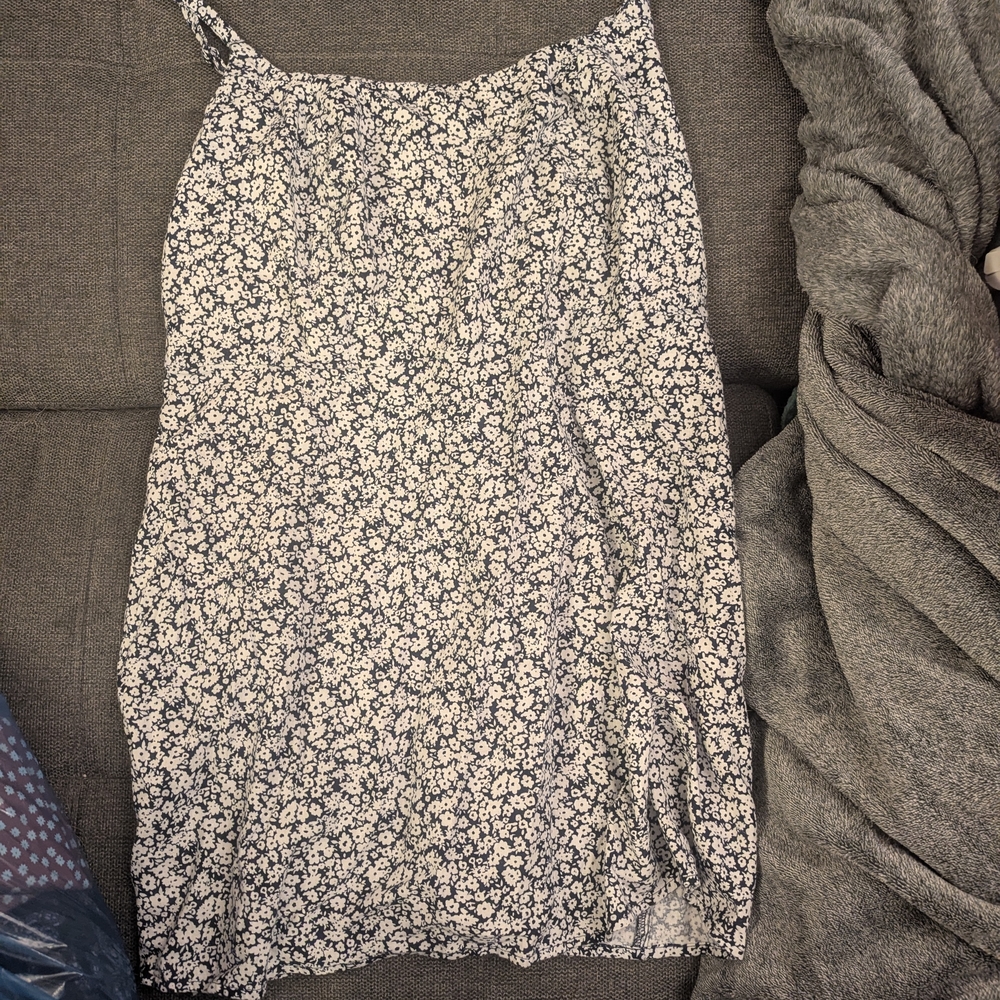 Old Navy Black and White Knee-Length Slip Dress